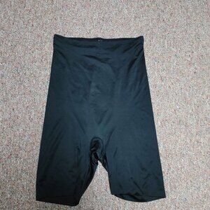 Spanx shorts size 2X